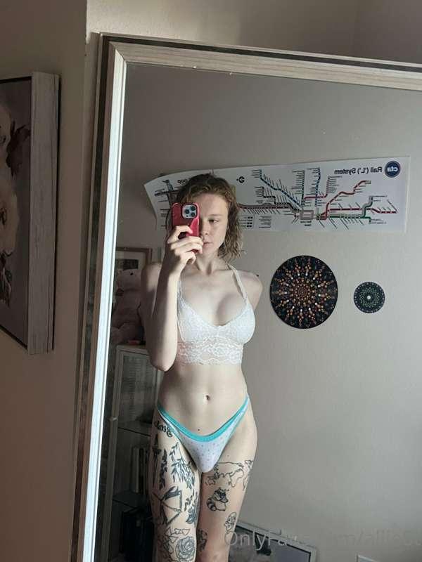 allie0t image #0