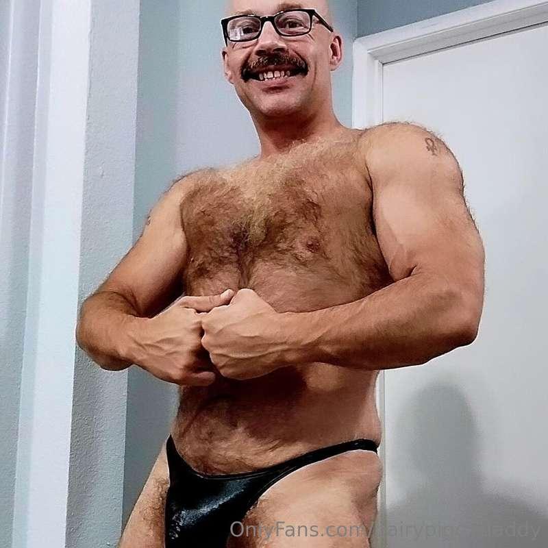 I get so fucking horny when wearing a thong, I love hot swea..