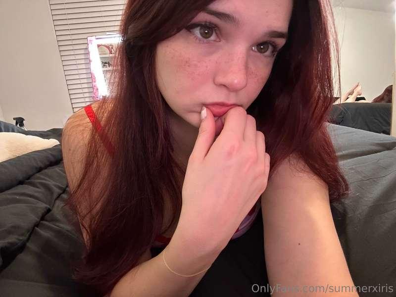 feeling a little lonely come entertain me ;)