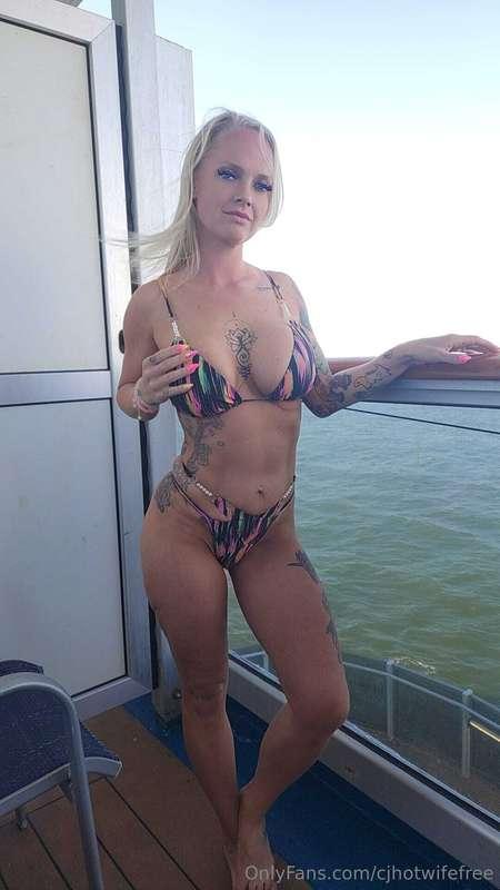 Come see the nude version of this on my VIP page 💕💕
https://..