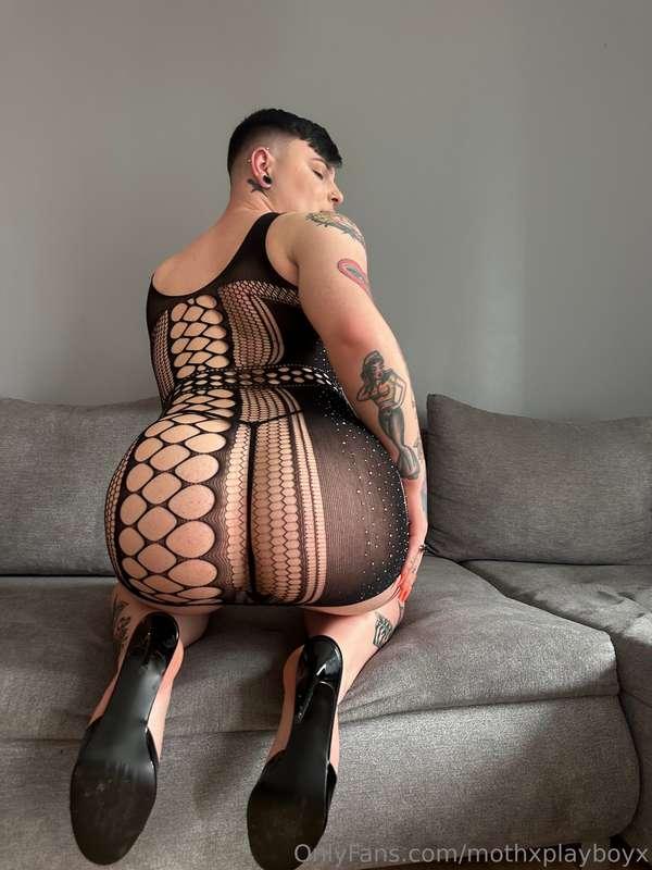 mothxplayboyx image #10