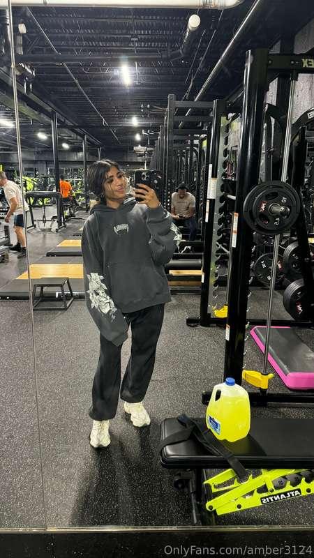 Let’s get it! Time to crush this workout 💪🔥