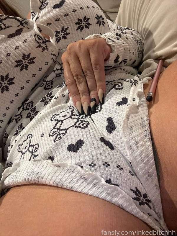 Like if you’re a pussy pervert that doesn’t get pussy


#pussy #pervert #humiliation 