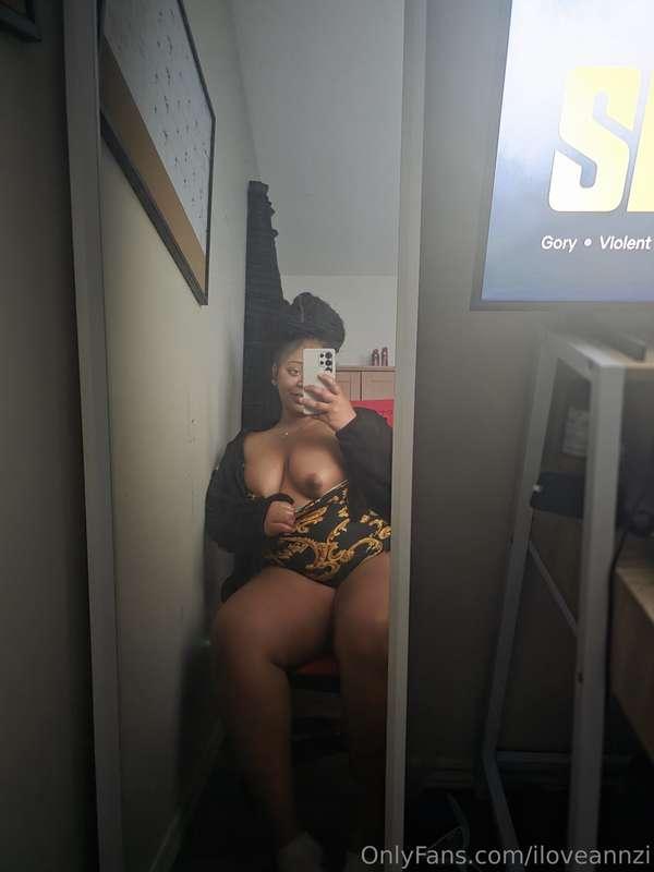 I love my titties sucked and fcuked 👅