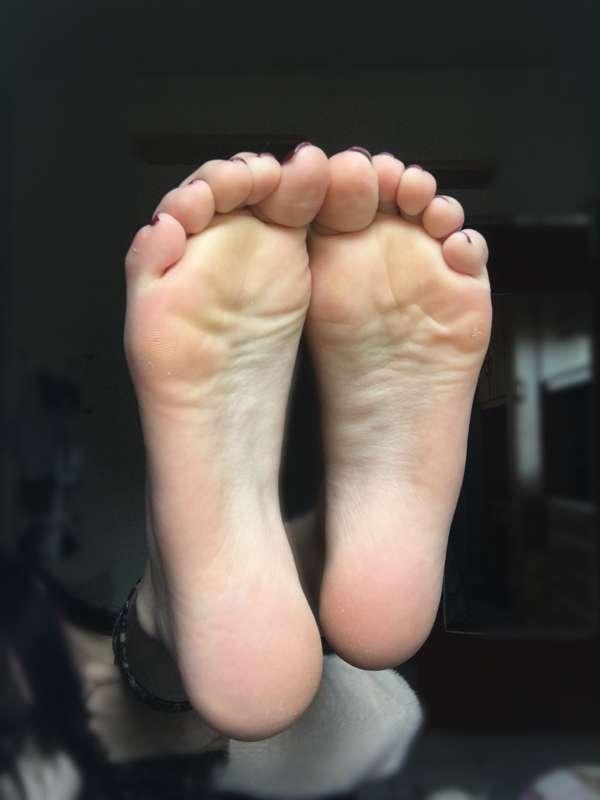 akamefeet main image