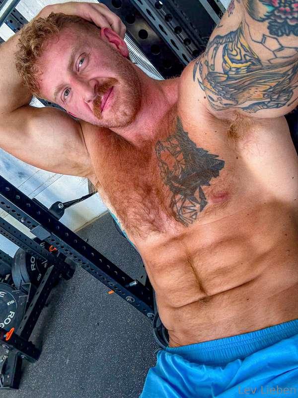 Tip $20 for a bundle so hot it’ll leave you speechless! 😈 Th..