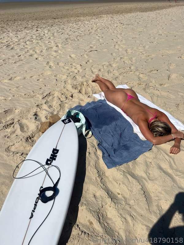 First time taking NFL player cock. OH. MY. GOD