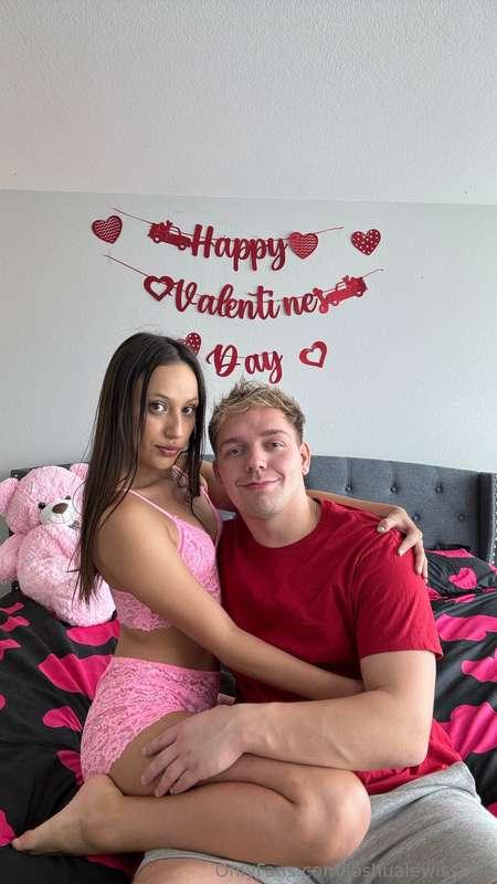 Happy ***LATE*** Valentine’s Day ❤️ Gotta love when petite c..