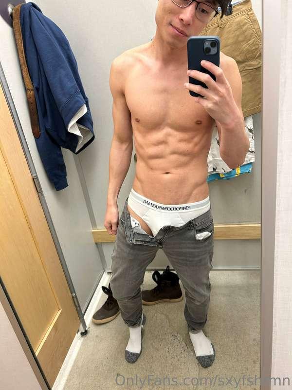 Anyone wanna help me try on some new clothes?