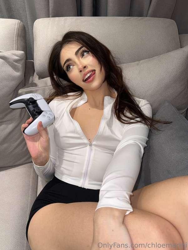 Me or PS5? 🎮