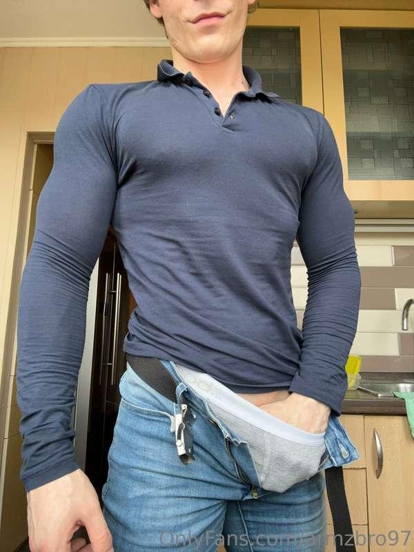 armzbro97 main image