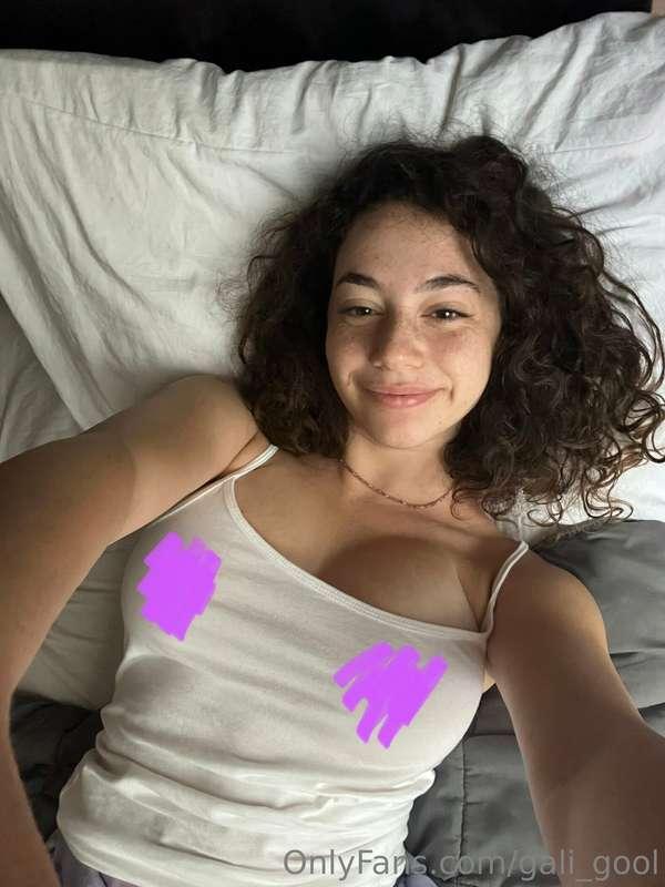 Good Morning guys❤️🍒 Check your Dm 😮‍💨😉