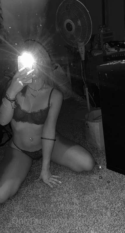 caitlin_huzl24 image #1