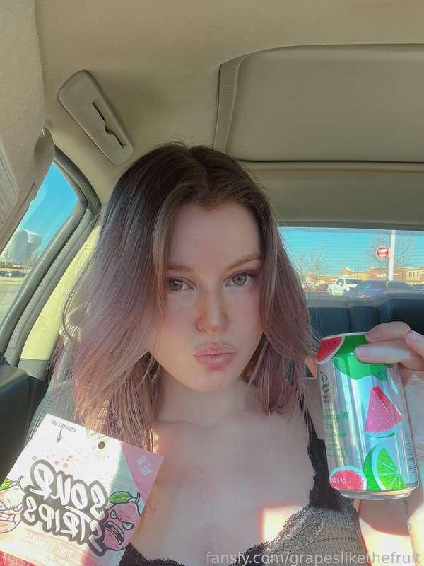Tip 5$ to buy me a treat #fyp #findom #goddess #finsubs #paypigs 
