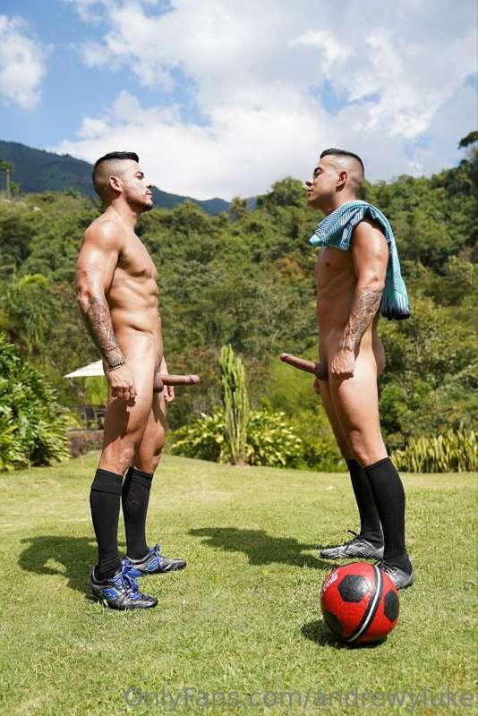 We can help you fulfill your wishes 😈 🫣⚽🍆

Te podemos ayudar..