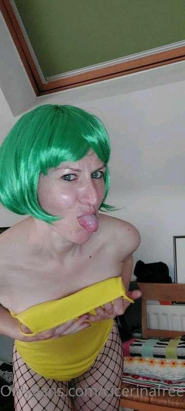 Full and explicit photosets and videos are on @cicerina Over..