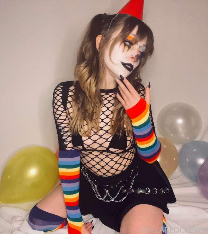 🎂NEEDY BIRTHDAY CLOWN HUMPS BALLOON🎂

its my birthday !! ive been so excited to post this set &amp; show u guys so i really hope u enjoy it🤭💗 if u do pls consider showing me a lil love w some tips or some spoils off my wishlist🥰 i had so much fun doing this year so definitely more birthday clowns in the future &amp; definitely more balloons😵‍💫💗 

 ˗ˏˋ꒰𖦹｡↓wishlist↓｡𖦹꒱ˎˊ˗

https://www.wishtender.com/collaredclown

#fyp #petite #petitegirl #birthday #birthdayclown #clown #clowngirl #clussy #gothclown #goth #gothgirl #alt #altgirl #pierced #piercedgirl #piercednipples #piercednips #microkini #microbikini #chains #rainbow #nonbinary #genderfluid #clownporn