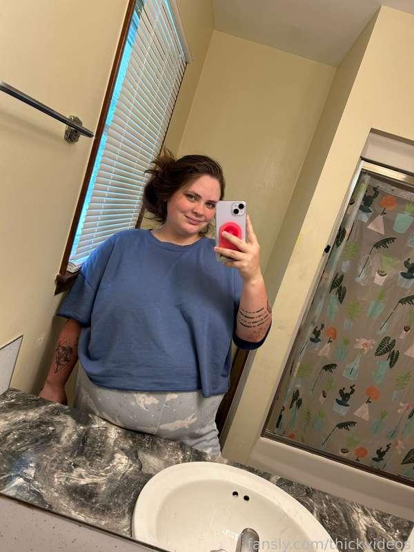 Good morning!

#thick #curvy #bigtits #bigass #brunette #greeneyes #tattoos #pawg #bbw #milf #stomach #bigboobs #bigbooty #kinkfriendly #kinky #fyp #plussize