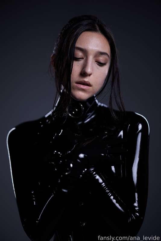 ana_levide image #329