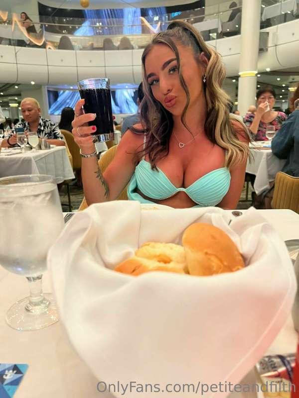 POV im your date 💞