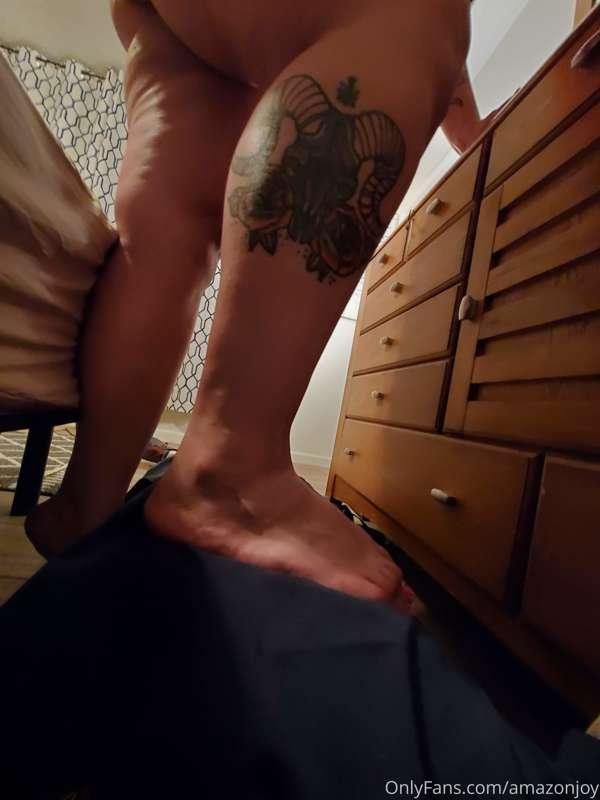Giantess Trampling 

That booty view tho..