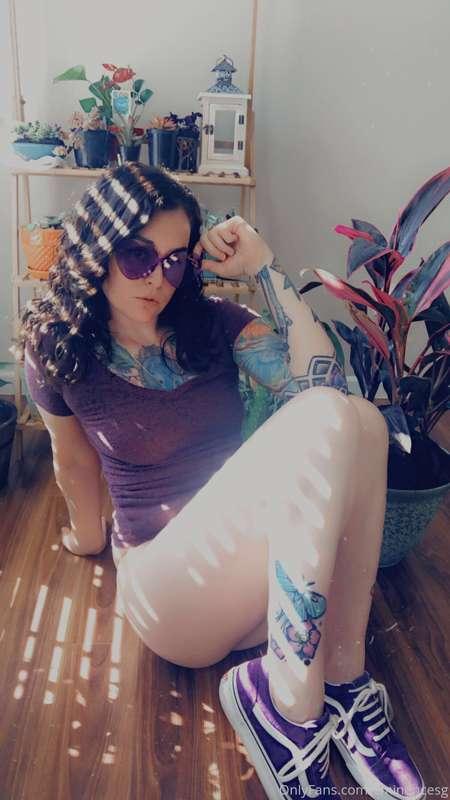 I’m all dressed up in purple💜 Now bow down to your eminence!..