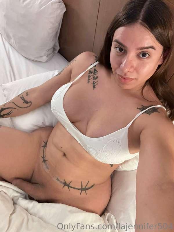 I am so horny 😩😩