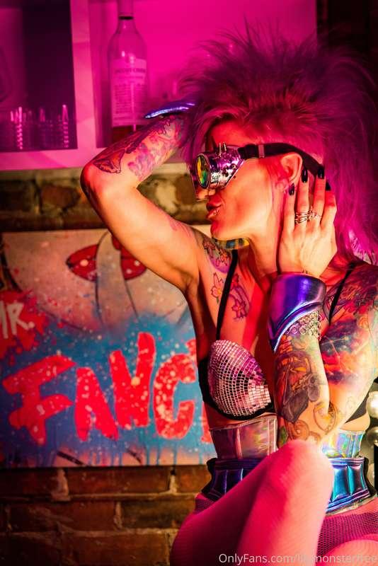 lilymonsterfree image #15