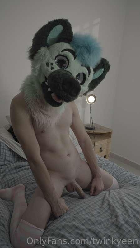 :3