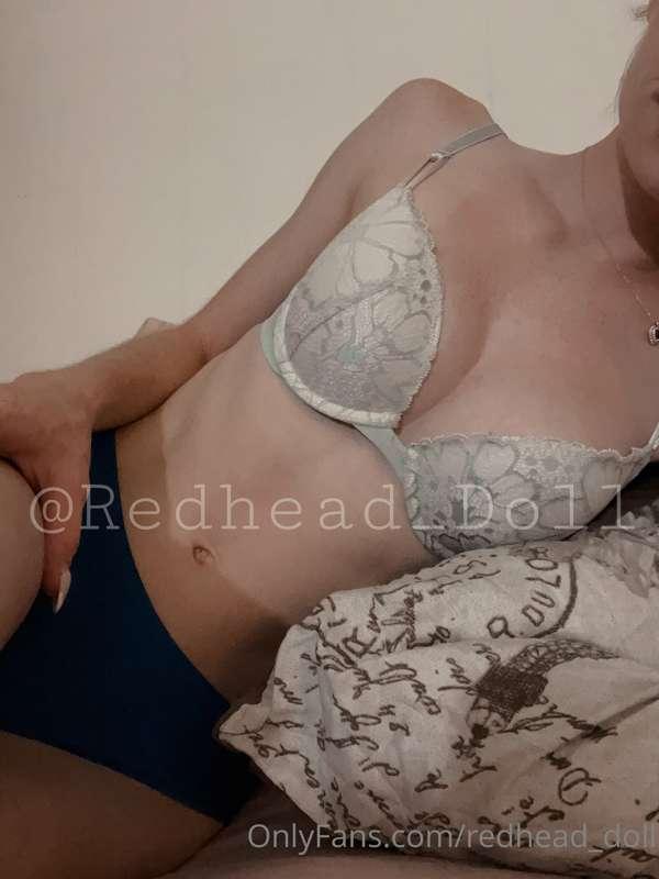 Join me in bed ? 🔥😉💙