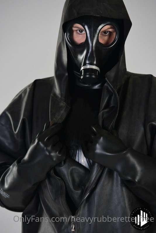 Heavy rubber 🖤