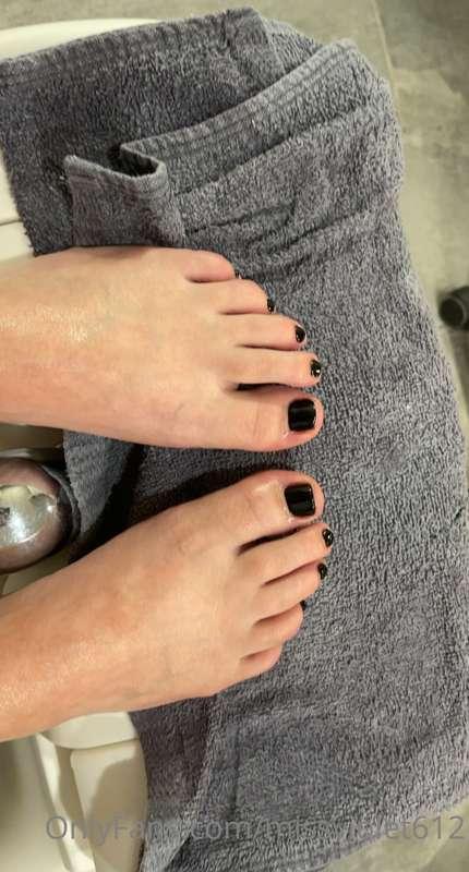 Look how cute my toes look after this fresh pedicure