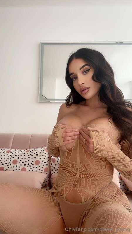 Drip your pre cum all over me 