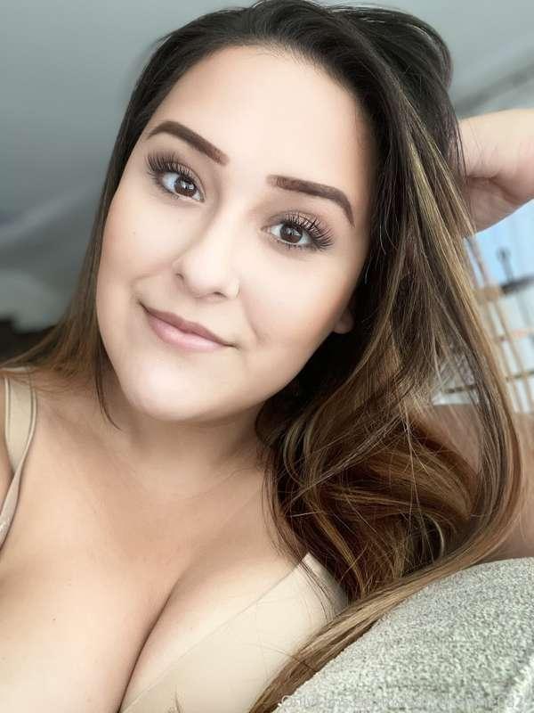 Good morning, sunshine 🌞 
Come chat with me today 😏
Tips get..