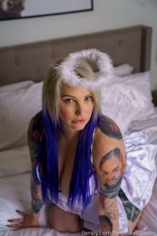 themoistqueen image #2