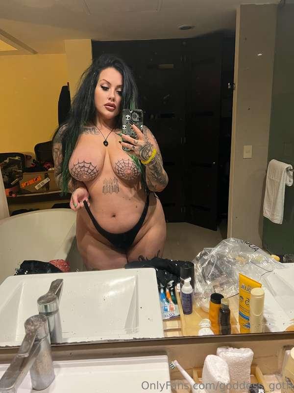 What is your fav part of me babe? DM Me and tell me about it..