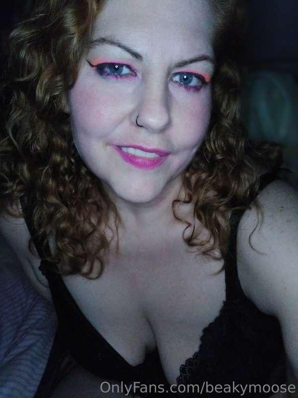 Titty Tuesday is my favorite day of the week. What’s yours? ..