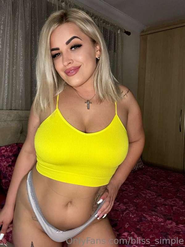 Feeling sexy 

Join my VIP onlyfans page! @bliss_simplevip N..