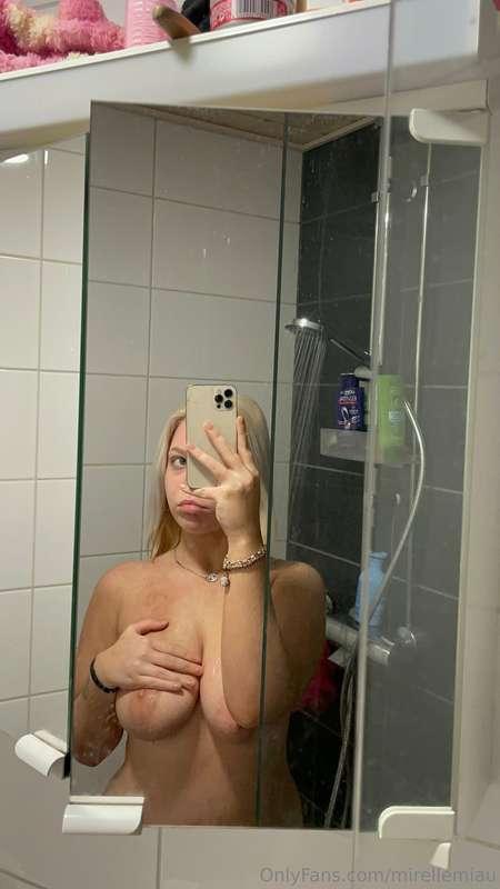 🍒💦