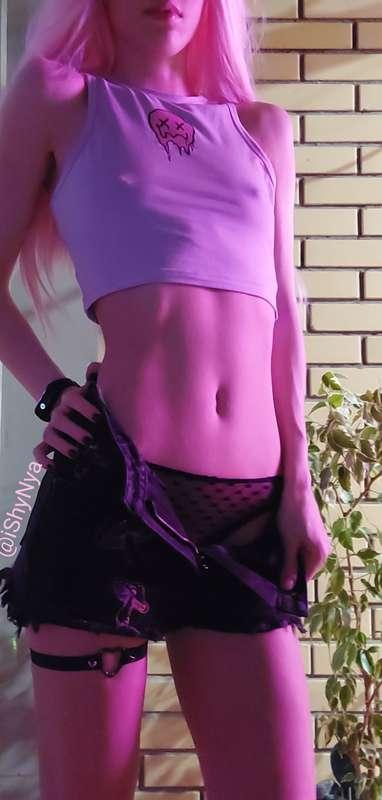 the doctors told me that I am very dry (severe lack of water in the body), I installed an application to control the number of glasses of water I drink per day. I'm good, right?
I found that one glass of water a day is not enough 🤡

#skinny #cute #small #gamergirl #egirl #teen #tummy #smalltits 