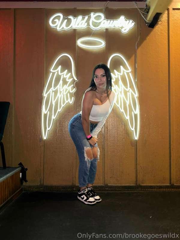 Living the angel life, wings and all. Join me in spreading l..