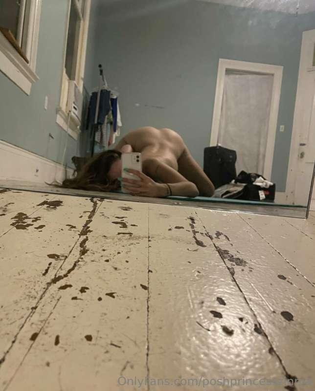 I think I'm going to start doing naked Yoga...👀