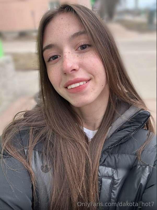 ## 🔥 🔥 🔥 HOT GIRL @iisabella_love🔥 🔥 🔥This innocent cutie @i..