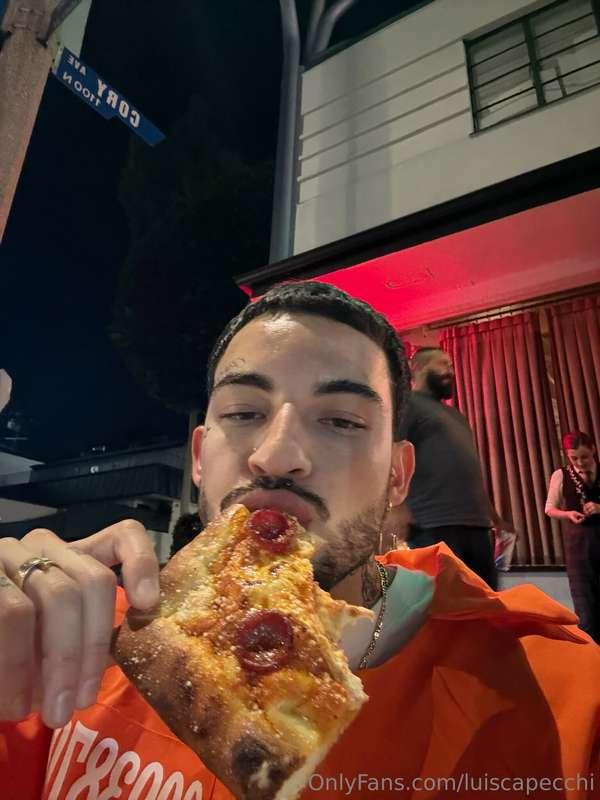 I’d eat u like this ;)