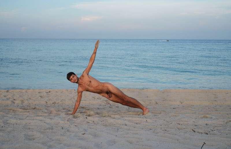 One of my poses on this beautiful nude beach! 🏖️ love it!