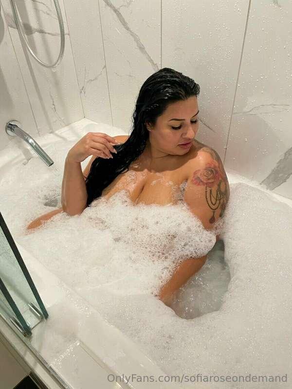 Wanna have a day with a bubble bath with me?