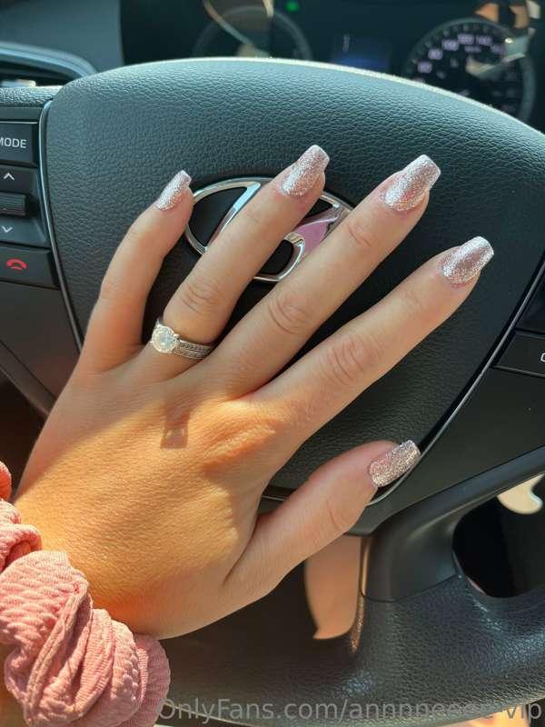 A little bit of 21 year old inspired Anne 🤭 💅🏼