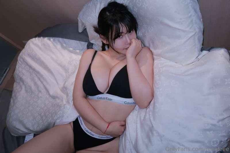 ninaleee image #0