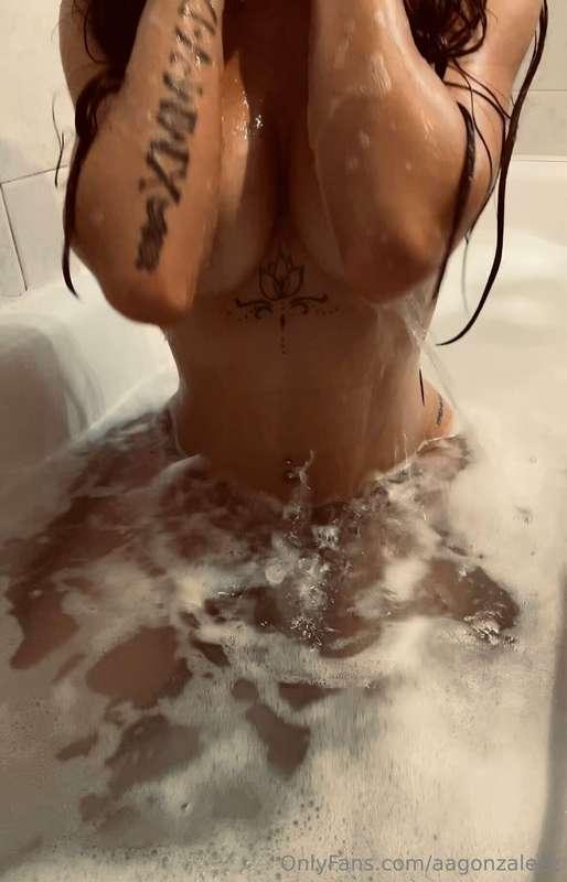 Más abajo tienes un vídeo 🥵💦