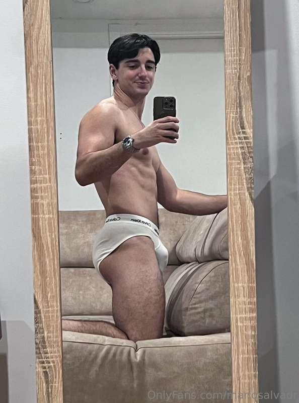 Este sofá es cómodo🫢